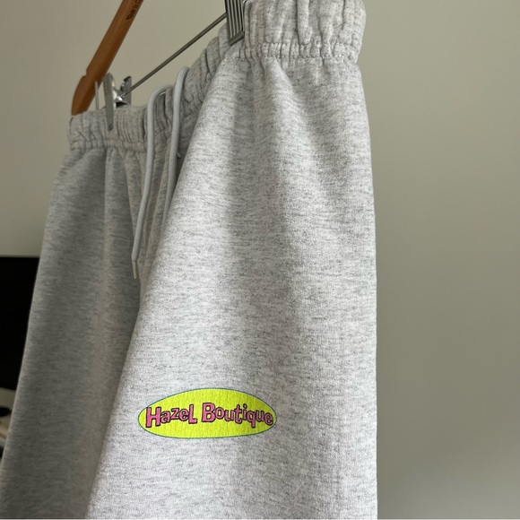 Sold - Picture 3 of 6